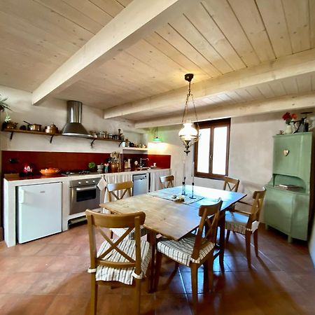 Iconic Italian Townhouse W Rooftop Terrace & Mountain View, بينيا المظهر الخارجي الصورة
