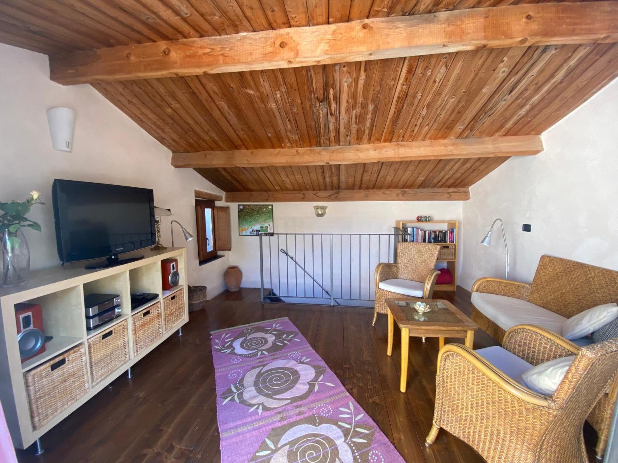 Iconic Italian Townhouse W Rooftop Terrace & Mountain View, بينيا المظهر الخارجي الصورة