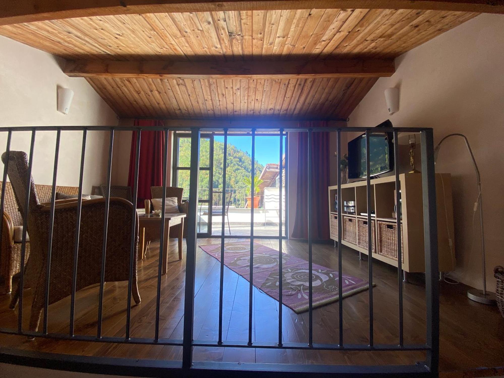 Iconic Italian Townhouse W Rooftop Terrace & Mountain View, بينيا المظهر الخارجي الصورة